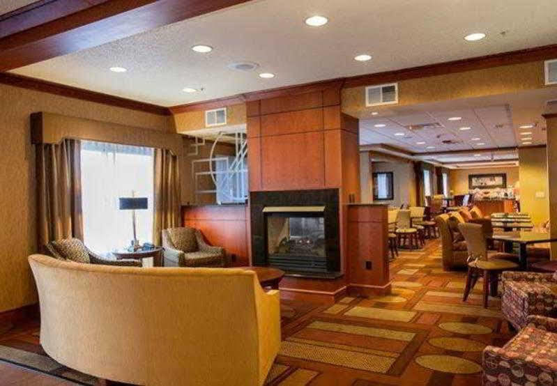 Fairfield Inn & Suites Detroit Лівонія Екстер'єр фото